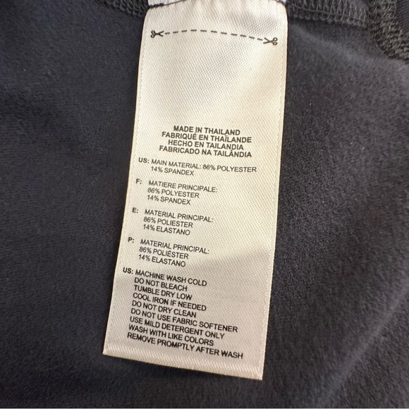 Adidas Women’s Gray Long Sleeve Pullover Top Size: Large NWT - Picture 8 of 9